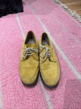 Hush Puppies Yellow Suede Chukka Lace-Up Shoes